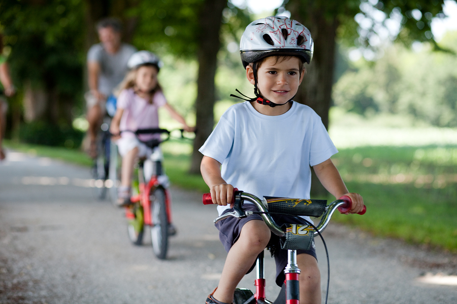 how to teach a child to ride a bike without stabilisers